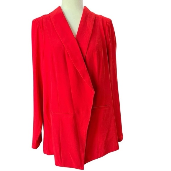 Torrid Women's Plus Size Red Studio Crepe Classic Shawl Collar Blazer 1X NWT!! - Picture 4 of 11
